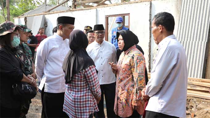 Mensos Kunjungi Keluarga Penyandang Disabilitas Intelektual di Blitar