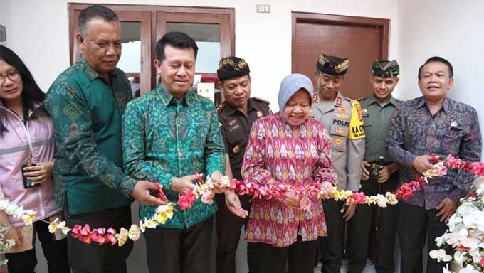 Mensos Serahkan 36 Unit Rumah Deret bagi Warga Klungkung, Bali 1 Mensos Serahkan 36 Unit Rumah Deret bagi Warga Klungkung, Bali