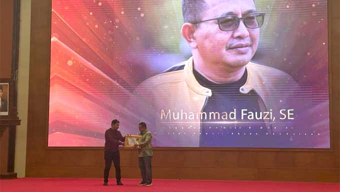 Muhammad Fauzi Raih Legislator Peduli Akses Kendaraan di KWP Award 2023