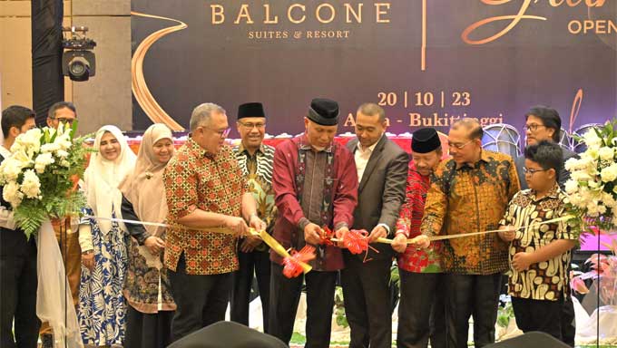 Gubernur Sumbar Resmikan Pengoperasionalan Gedung Baru Hotel Balcone Suites and Resort 1 Gubernur Sumbar Resmikan Pengoperasionalan Gedung Baru Hotel Balcone Suites and Resort