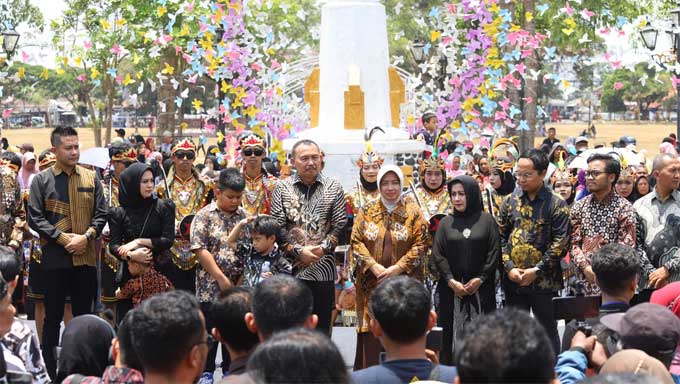 Pesta Rakyat Merti Golong Giling di Purworejo