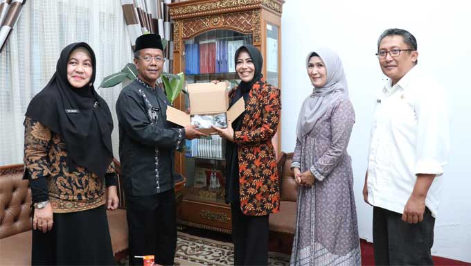 Legislator Rezka Oktoberia Kunjungi Disdukcapil Kota Bukittinggi, Ini yang Dilakukan