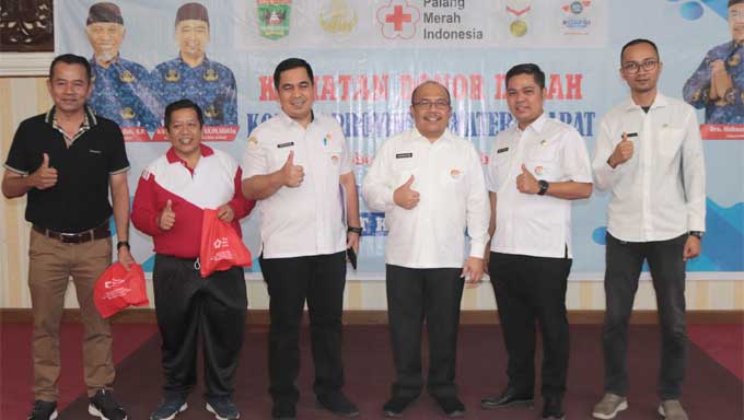 Sekdapeov Hansastri Apresiasi Peserta Aksi Donor Daerah HUT KORPRI ke-52 di lingkungan Pemprov Sumbar