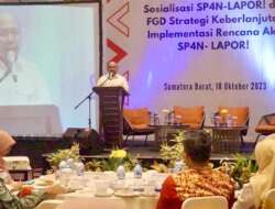 Sekda Prov. Sumbar, Hansastri, saat membuka acara Sosialisasi SP4N-LAPOR! dan FGD Strategi Keberlanjutan Implementasi Rencana Aksi SP4N-LAPOR! yang digelar oleh UNDP