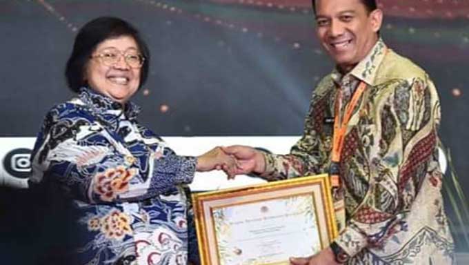Wako Padang Panjang Terima Penghargaan Apresiasi Pembinaan Proklim dari Kementerian LHK