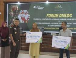 BPJS Ketenagakerjaan Serahkan Santunan di Pasbar