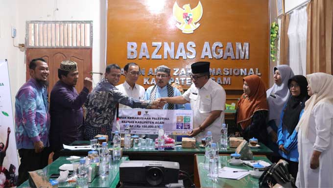 Baznas Agam Serahkan Bantuan Kemanusiaan untuk Palestina Tahap Pertama 1 Baznas Agam Serahkan Bantuan Kemanusiaan untuk Palestina Tahap Pertama