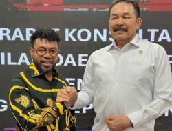 Senator Papua Barat, Dr. Filep Wamafma Bersama Jaksa Agung St Burhanuddin