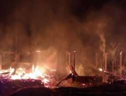 Tiga Unit Rumah Semi Permanen Di Duo Koto Hangus Terbakar