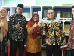 Pj Wali Kota Payakumbuh, Jasman Mendaftar Sebagai Anggota Perpustakaan Di Dinas Perpustakaan Dan Kearsipan Daerah Setempat.