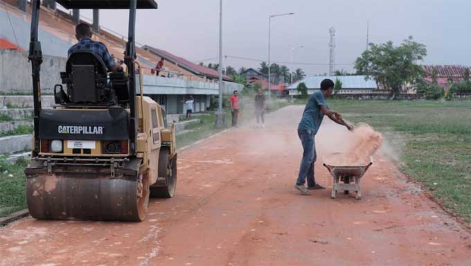 Pembangunan Jogging Track Percantik GOR Rawang Pariaman 1 Pembangunan Jogging Track di GOR Rawang Pariaman