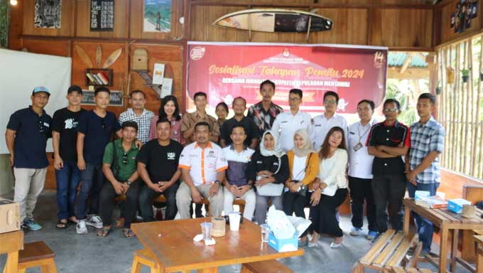 KPU Mentawai Gelar Sosialisasi Tahapan Pemilu Bersama Jurnalis