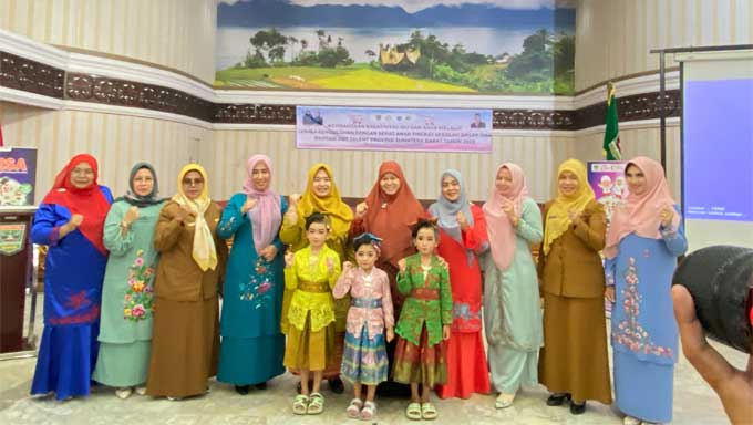 Kabupaten Agam Raih Prestasi Cemerlang di Lomba Pengolahan Pangan Sehat Anak dan Pangan Got Talent Tingkat Sumbar 1 Kabupaten Agam Raih Prestasi Cemerlang di Lomba Pengolahan Pangan Sehat Anak dan Pangan Got Talent Tingkat Sumbar