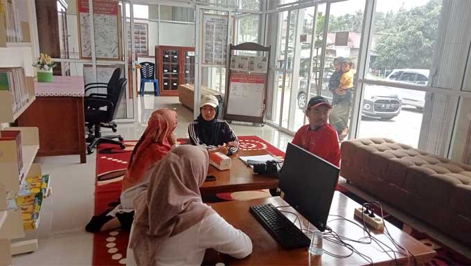 Suasana Perpustakaan Bahrul Ulum