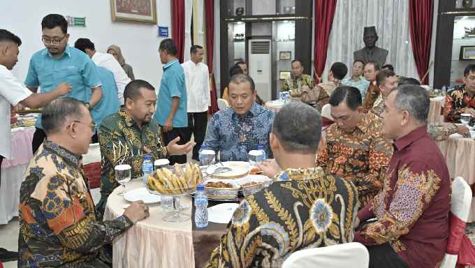 Wagub Sumbar bersama Plt Gubernur Lemhanas Berdiskusi Lepas 1 Screenshot 2023 11 25 13 09 52 63 resize 27