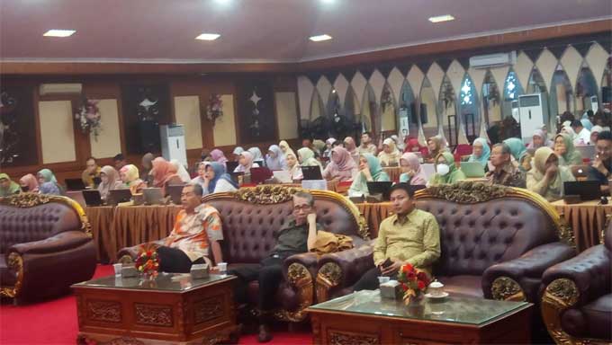 Dosen Universitas Baiturahmah Padang Ikuti Sosialisasi Jurnal SINTA Dirjen Dikti