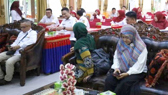 Diskominfo Kota Pariaman Adakan Sosialisasi Meta Data dan Aplikasi Romantik