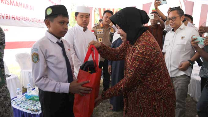 Mensos: Anak Pekerja Migran Juga Berhak Sukses