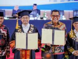 Hadiri Wisuda, Bupati Epyardi Asda Dukung Keberadaan Universitas Terbuka di Kabupaten Solok