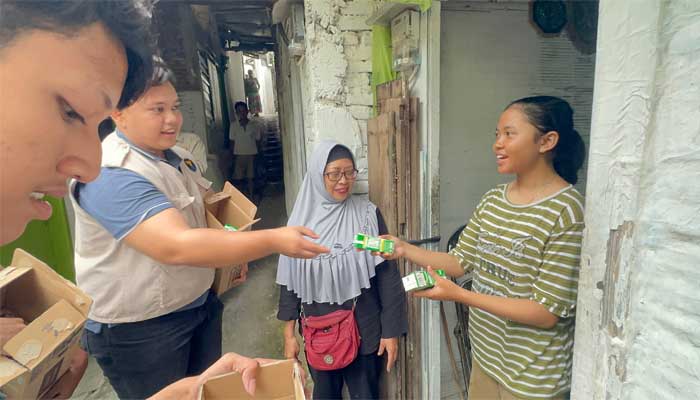 PRAKA Lakukan Aksi Kembali dari Pintu Desa Kami Berbagi di Malang