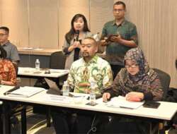 Wagub Sumbar Presentasikan Inovasi Keterbukaan Informasi Publik ke KI Pusat 9 Wagub Sumbar Presentasikan Inovasi Keterbukaan Informasi Publik ke KI Pusat