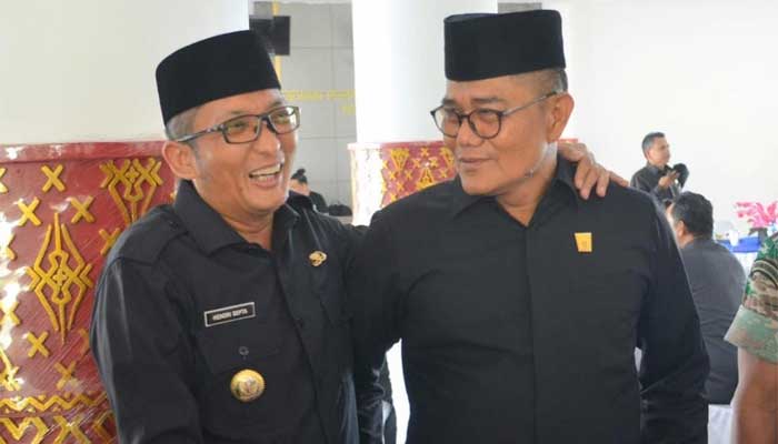 Wali Kota Padang, Hendri Septa bersama Ketua DPRD Kota Padang, Syafrial kani Datuk Rajo Jambi