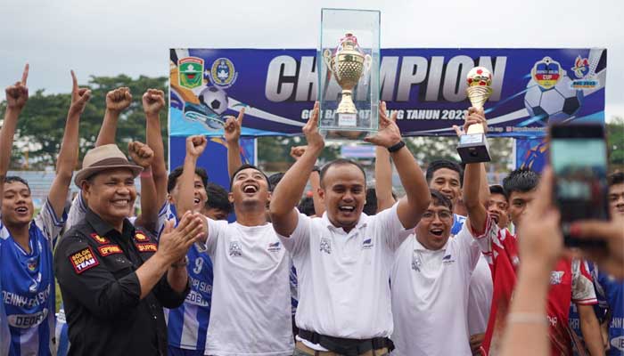 Lewat Adu Penalti, Kecamatan X Koto Akhirnya Juarai Bupati Solok Cup Ii