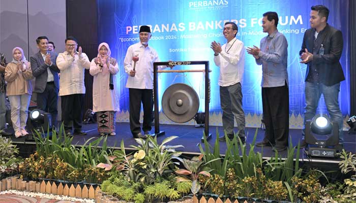 Gubernur Sumbar Dorong Perbanas Aktif Kembangkan Ekonomi Masyarakat 1 PERBANAS Bankers Forum