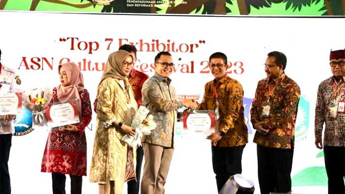 Pemprov Sumbar Raih Best Exhibitors