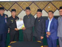 Fraksi-fraksi DPRD Padang Sampaikan Pandangan Akhir terhadap Rancangan APBD TA 2024