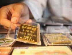 Harga Emas Pegadaian Stabil, Harga Emas Antam Anjlok