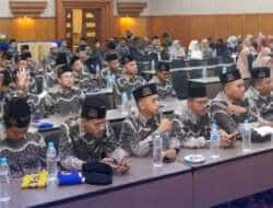 Hendri Septa Lepas Kafilah Kota Padang ke MTQN Tingkat Sumbar