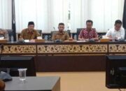 Sampaikan Aspirasi, Forum Guru Audiensi dengan DPRD Sumbar