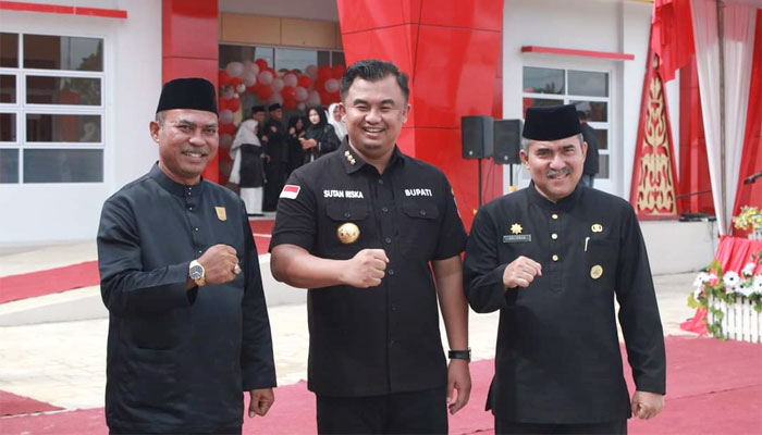 Ketua DPRD Dharmasraya Hadiri Peresmian Perpustakaan Daerah