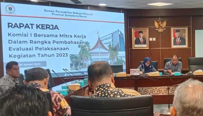 Komisi I DPRD Sumbar Rapat Evaluasi Bersama Mitra Kerja