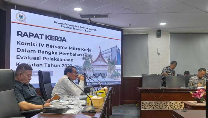 Komisi IV DPRD Sumbar Raker dengan Mitra Kerja