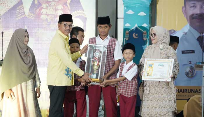 SD IT Marhamah dan SMP 1 Solsel Juara Lomba Cerdas Quran Padang TV
