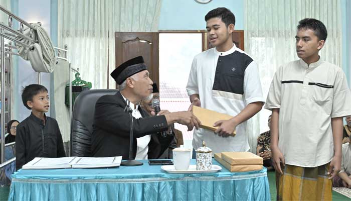 Gubernur Sumbar Subuh Mubarokah Di Padang Panjang