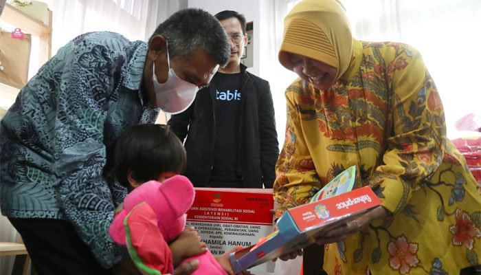 Mensos Hadiahi Zoya Sepeda