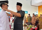 Bupati Sijunjung Lantik Fery Yurnalis sebagai Camat Sumpur Kudus