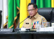 Mendagri Minta Pemda Gencar Lakukan Gerakan Pangan Murah dan Salurkan Bansos