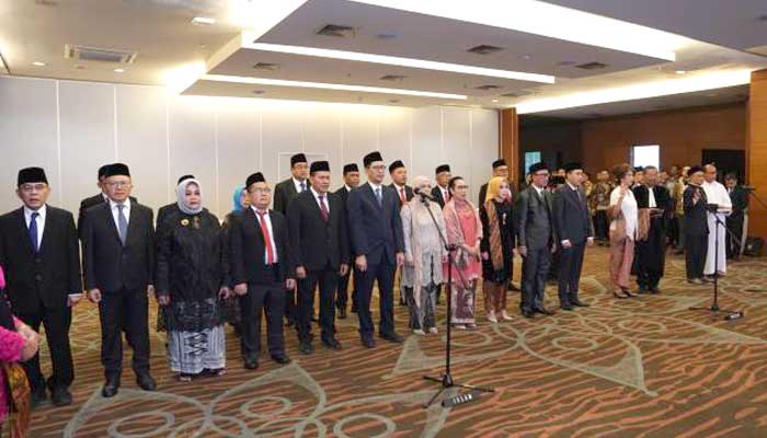 Mendag Zulkifli Hasan Lantik Anggota BPKN