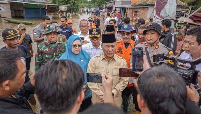 Pj Bupati Muba, Apriyadi Mahmud Boyong Bantuan Hingga Buka Dapur Umum untuk Pengungsi