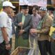 Gubernur Sumbar Serahkan Bantuan Madu Galo-Galo Di Nagari Languang, Kabupaten Pasaman