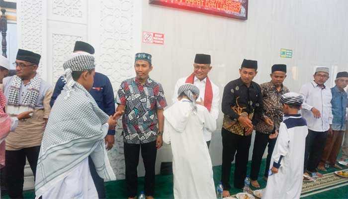 Ketua DPRD Pasbar Hadiri Khatam Alquran se-Kenagarian Koto Baru 1 Khatam Alquran se-Kenagarian Koto Baru, Kecamatan Luhak Nan Duo, Kabupaten Pasaman Barat