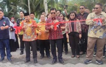 Peresmian Nasional Model Pengelolaan Dan Pamsa Berbasis Masyarakat Di Desa Mundung Raya, Minahasa Tenggara, Sulawesi Utara