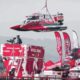Peserta kejuaraan dunia balap perahu super cepat F1 Powerboat asal Uni Emirat Arab sedang melakukan persiapan