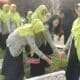Dharma Wanita Lapas Bukittinggi Giat Tabur Bunga di TMP Kusuma Bhakti