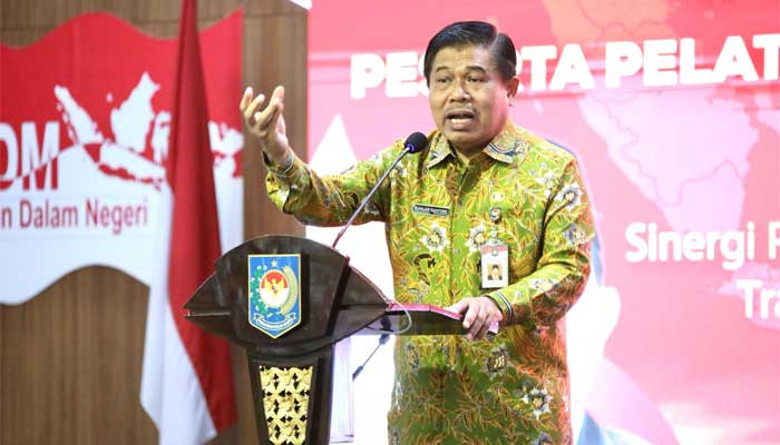 Sekjen Kemendagri Beberkan Kunci Sukses Penerapan Otonomi Daerah