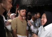Mensos Tri Rismaharini Serahkan Bantuan Bagi Ahli Waris Korban Longsor Padang Pariaman, Sumatera Barat